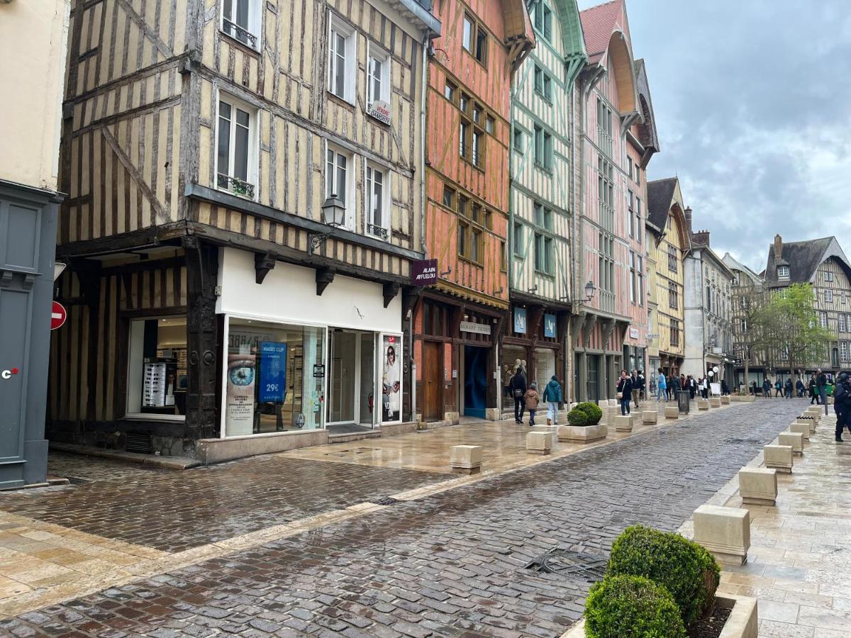 Coeur De Bouchon Apartman Troyes Kültér fotó